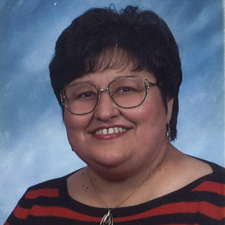 Vicky  Campbell